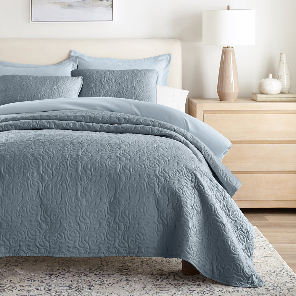 3-Piece Floral Stitch Quilted Coverlet Set